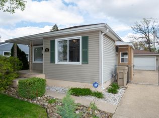 932 Sussex Dr, South Bend, IN