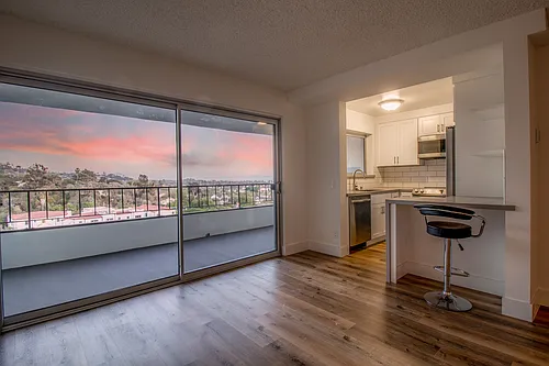 813 E Anapamu St Photo 1