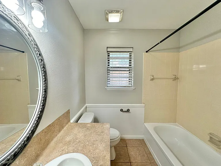 2448 Holly Ln — Photo 17