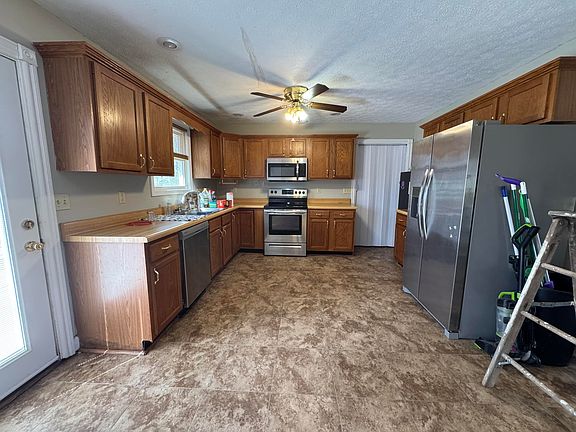 5th image of 222 Sunrise Landing Rd