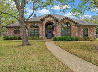 103 Twisted Oak Ln, Crawford, TX 76638
