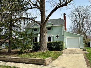 845 10th St, Charleston, IL