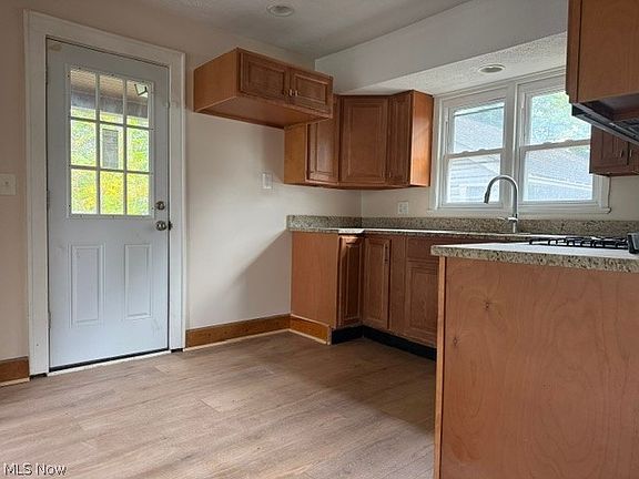 3rd image of 2825 S Main St