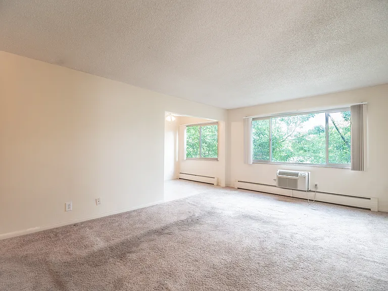 5798 S Gallup St — Photo 11