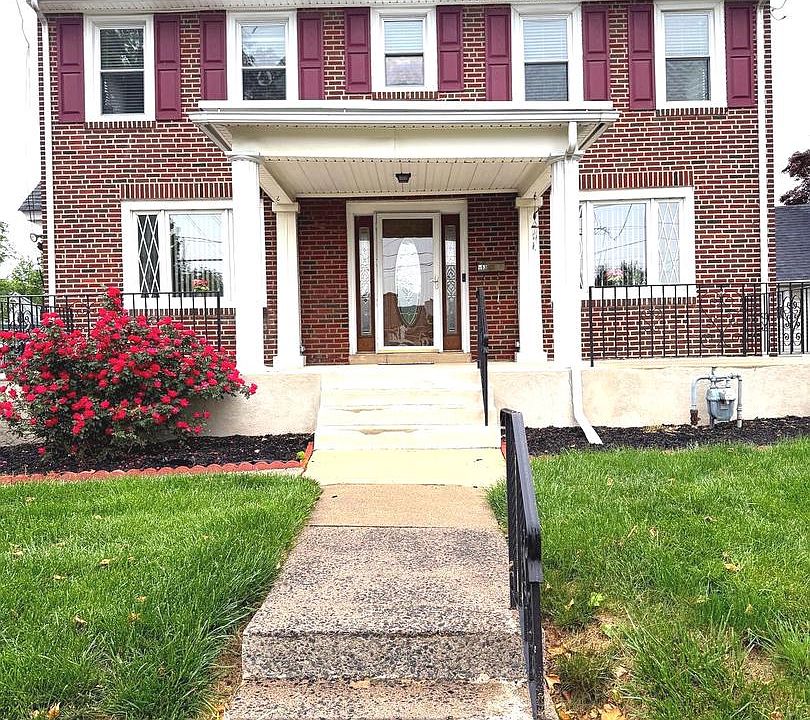 1st image of 463 Burmont Rd
