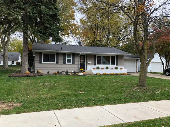 247 S Park St, Zeeland, MI 49464