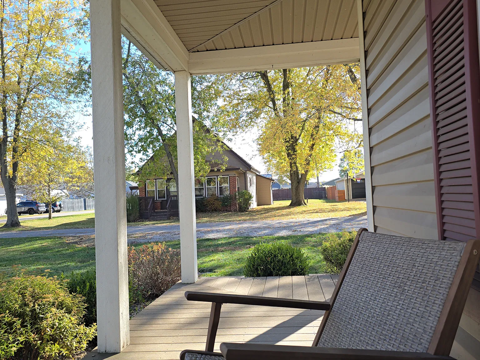 3 bed, 2.5 bath, 1856 sqft, $2,124 — Photo 3