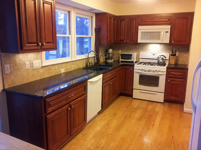Terrific kitchen, granite counters, soft close drawers.