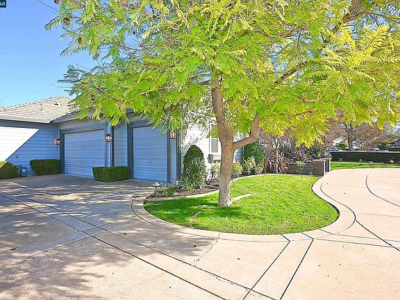 3rd image of 3 Rachel Ranch Ct