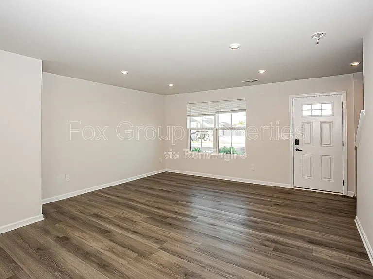 160 Browband St — Photo 7
