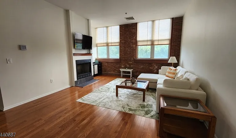 240 Main St — Photo 1