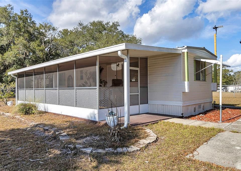 1st image of 3003 NE 165th Pl