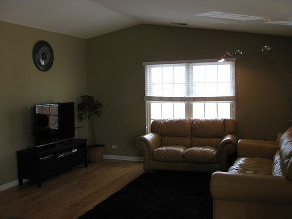 5th image of 35 E Orchard Ln #35