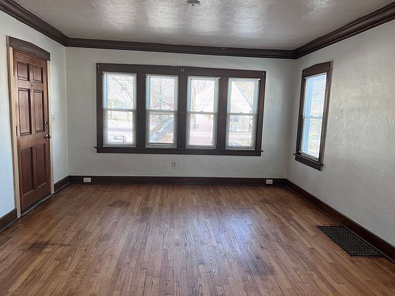 2nd image of 1712 Eastern Ave SE #1