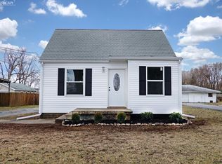 2045 Delaney St, Burton, MI 48509