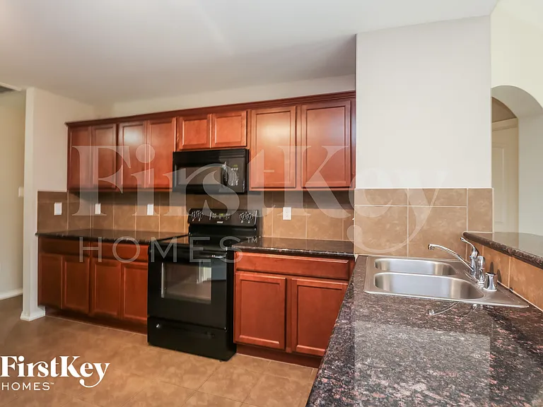 1313 Waco Turner — Photo 5