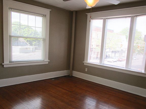 5th image of 136 S Union St APT 3