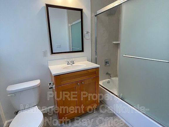 3rd image of 3232 Buchanan St Unit 3