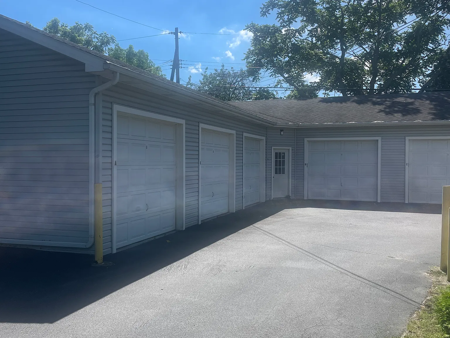 2 bed, 850 sqft, $1,500 — Photo 3