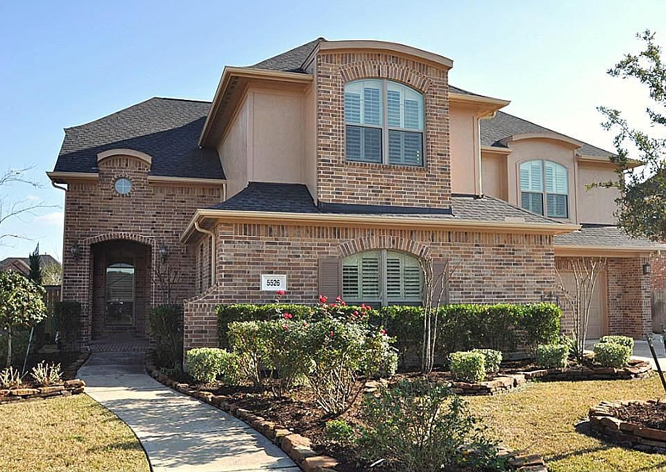 1st image of 5526 Grandwood Ln