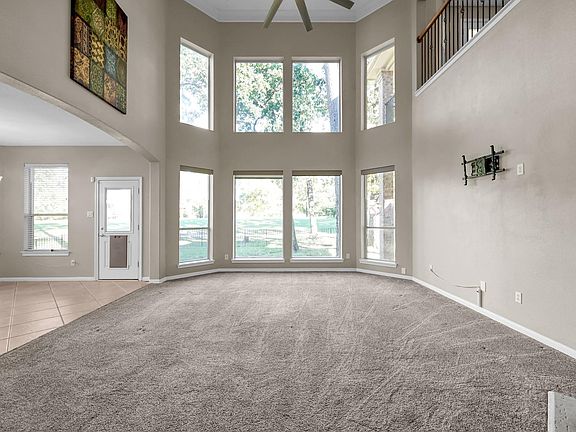 2nd image of 39 Laguna Rd