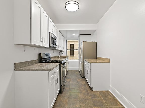 2nd image of 225 W 23rd St #2251S