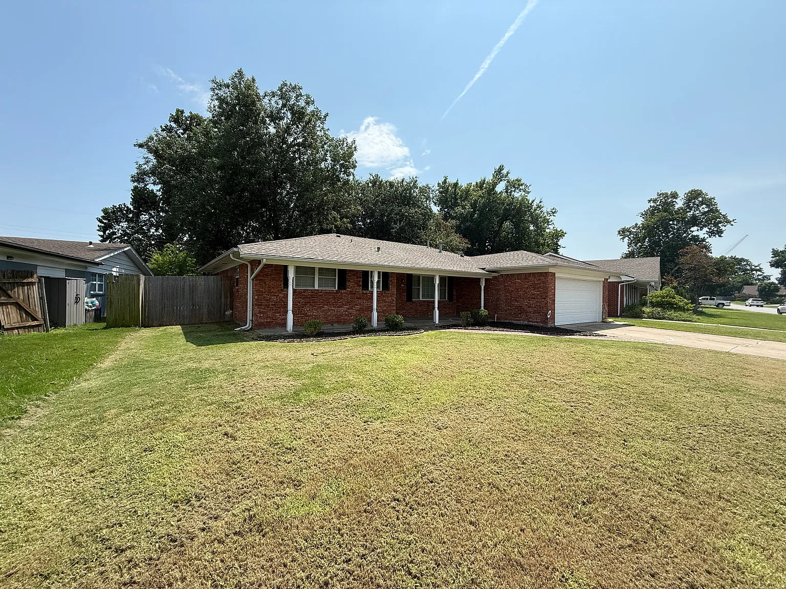 8532 East 33rd Pl. Tulsa, OK 74145 — Photo 2