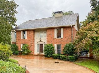 3502 River Road Cir, Gainesville, GA 30506