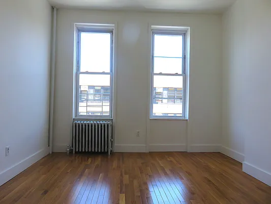 Rented by Rennit Inc. | media 21