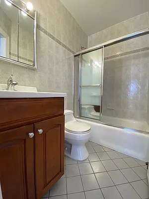 Rented by Salizzoni Realty | media 10