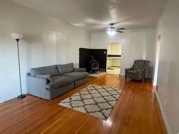 4th image of 4540 Dingle Rd