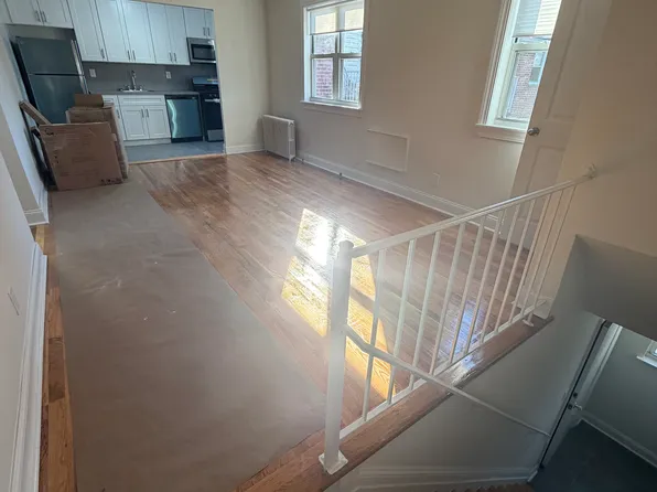 (undisclosed Address), Oakland Gardens, NY 11364