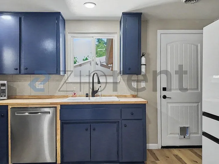 17068 Vintage Dr — Photo 29