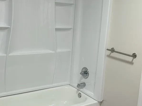 1616 Enolam Blvd SE, Decatur, AL 35601