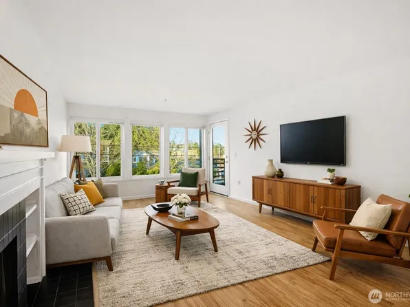 3505 W Government Way #206, Seattle, WA 98199