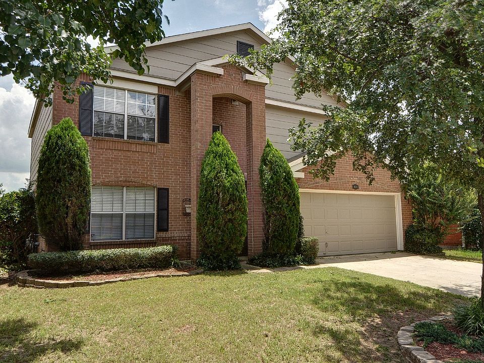 1st image of 921 Beechwood Dr