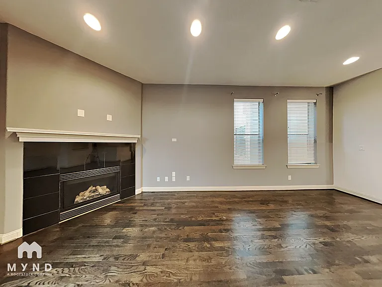 7404 Coronado Way — Photo 4