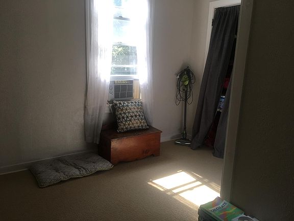 2nd bedroom room