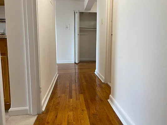 Sold by Diamond Real, Inc. | media 19