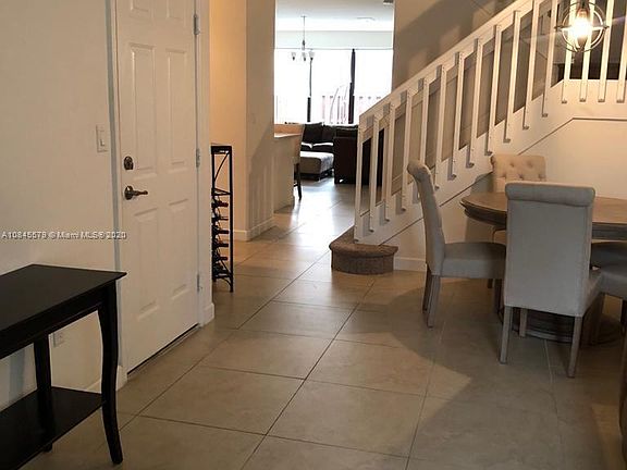 3rd image of 10457 NW 61st St