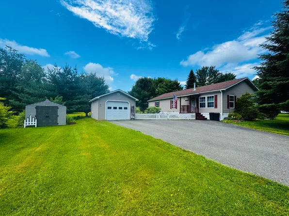 59 Karen Street, Palmyra, ME 04965