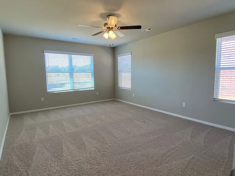 8104 Dogwood Dr — Photo 8
