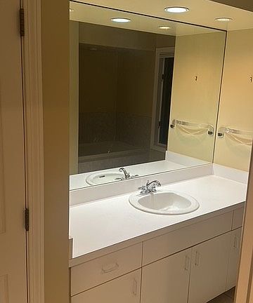 3rd image of 283 Palisades Cir #1