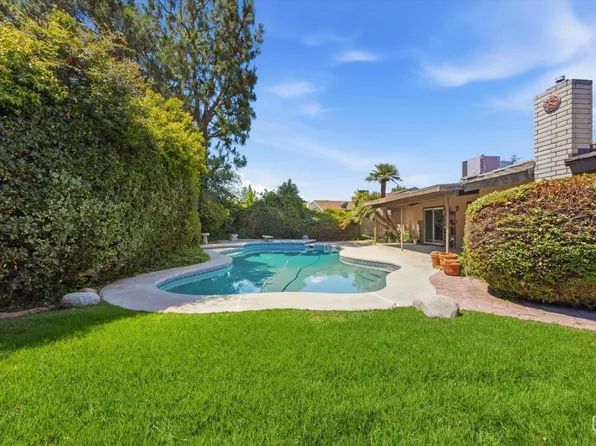704 Winchester St, Bakersfield, CA 93309