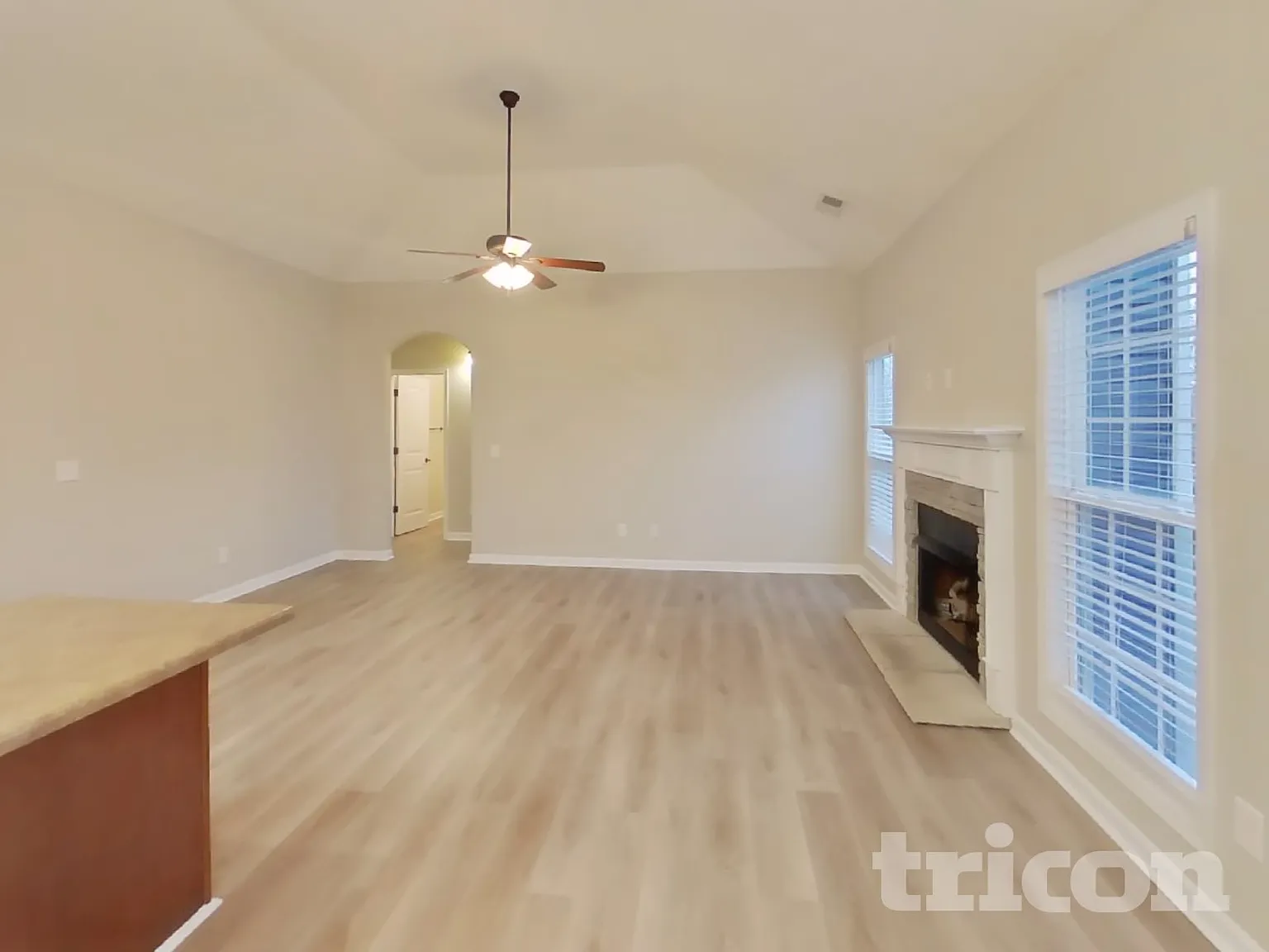 1863 Camelot Drive Clarksville TN — Photo 2