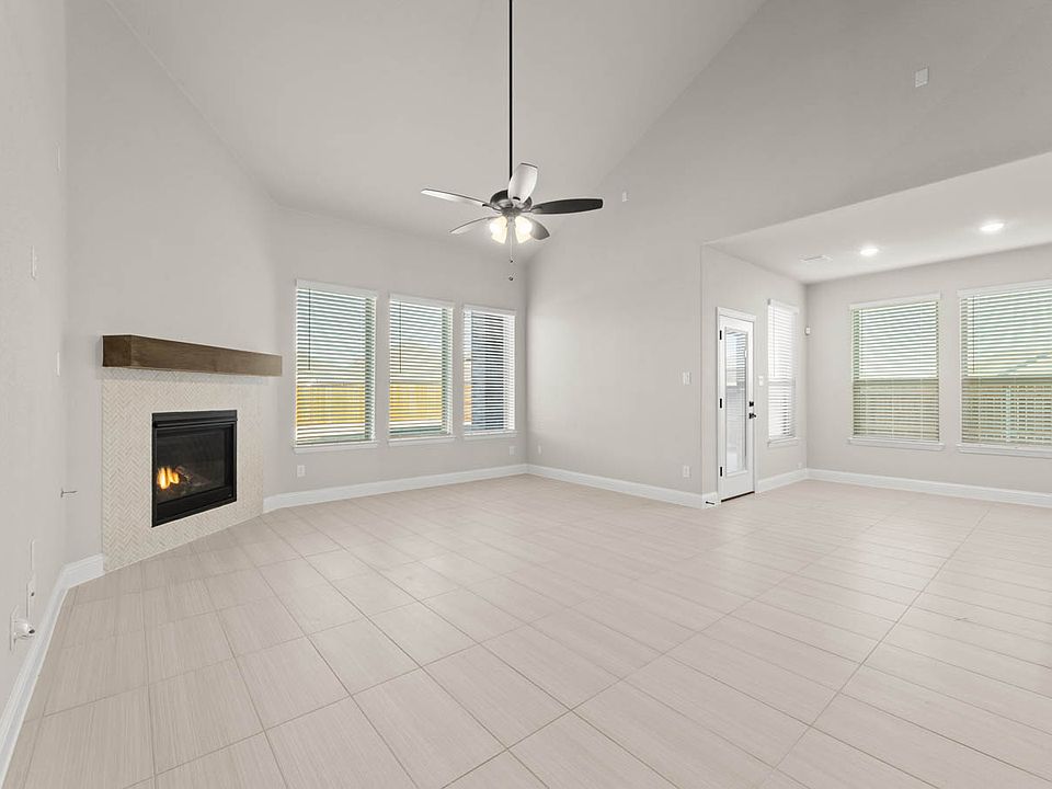 2nd image of 3631 Maize Ave
