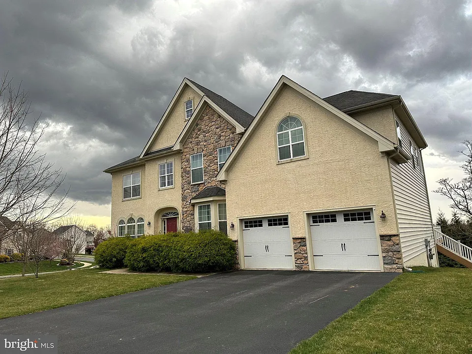 605 Sunflower Cir