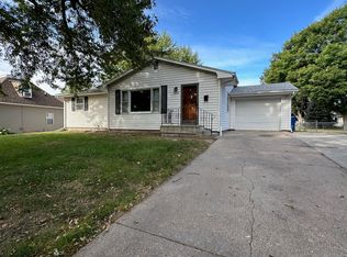 3208 E Ave, Kearney, NE 68847