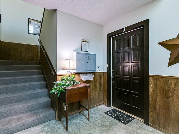 3rd image of 2490 University Ave APT B