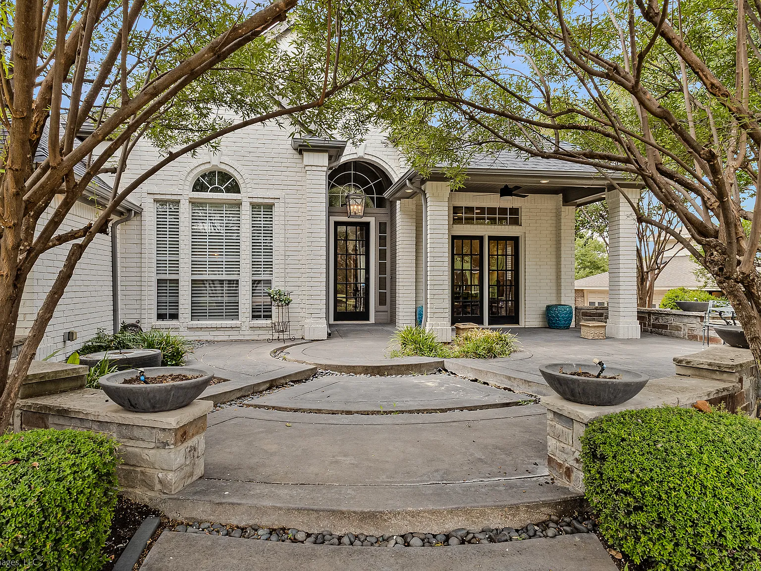 3 bed, 2081 sqft, $4,850 — Photo 1